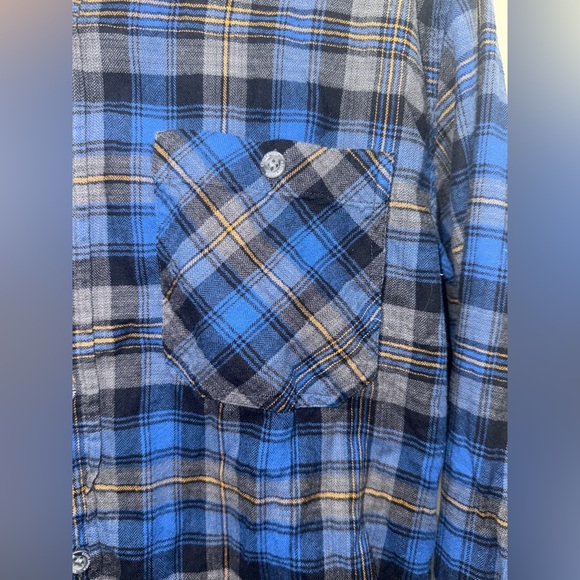 Eddie Bauer. Classic Fit Favorite Flannel. Cobalt Tartan. Size Small. - Picture 4 of 8